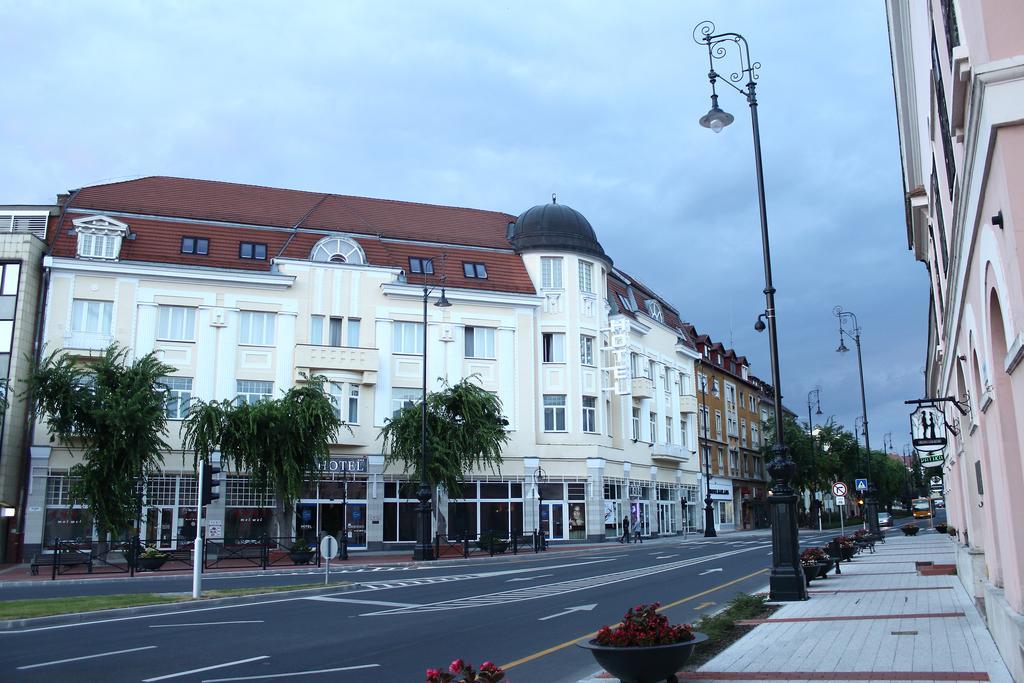 Hotel Central Nagykanizsa Exterior photo